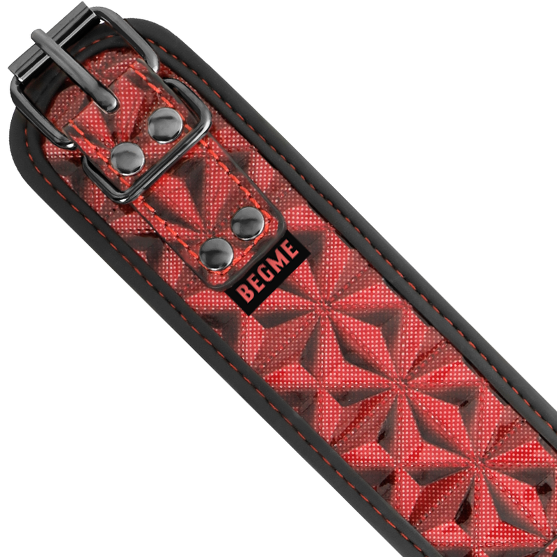 BEGME – Red Edition Halsband mit Nippelklemmen mit Neoprenfutter