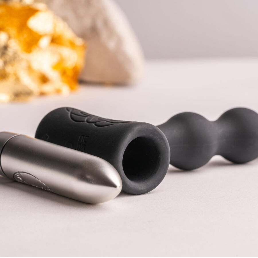 ROCKS-OFF - Petite Sensations Pearls Analplug-Vibrator Schwarz